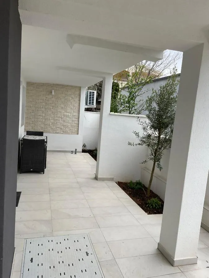 Apartman Mate 诺维格勒达尔马提亚 克罗地亚